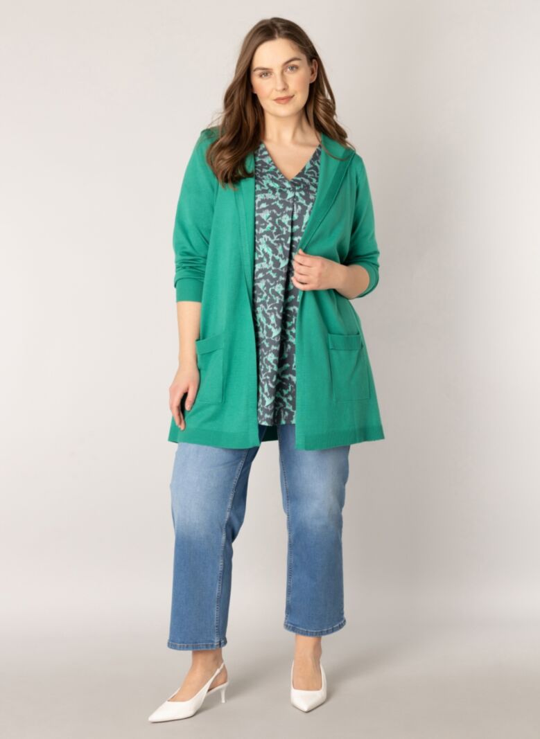 Yesta Cover ups / Cardigans